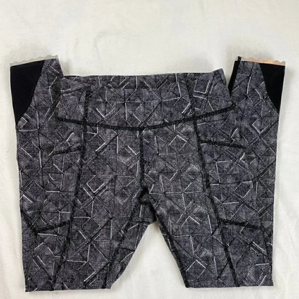 Lululemon Tight Stuff Tight II (25